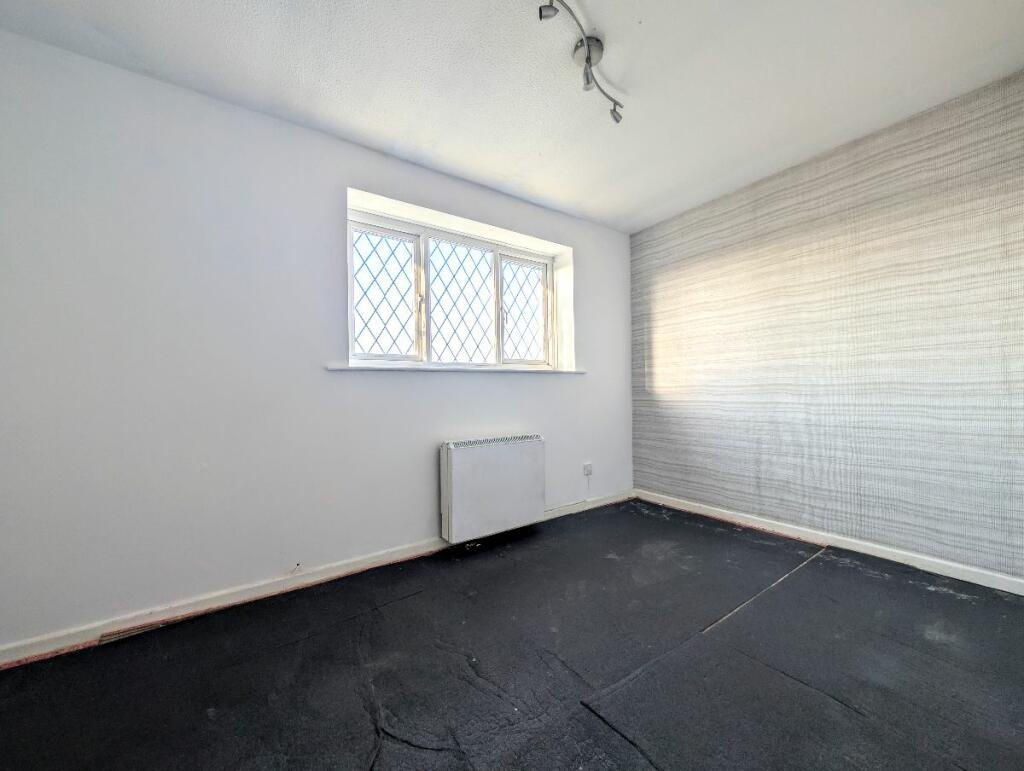 Additional image 9 of Flat , Shaw House, Moorfield Chase, Farnworth, Bolton