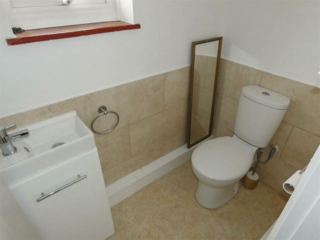 Additional image 12 of Meadway, Sea Estate, Rustington