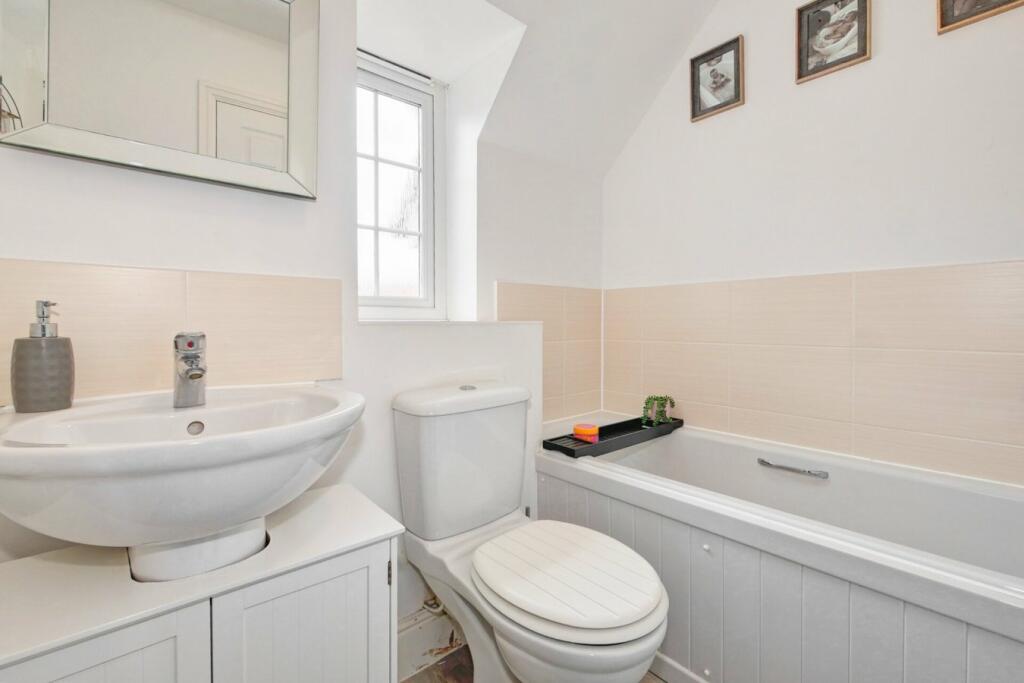 Additional image 21 of Luscombe Avenue, Hellingly, BN27
