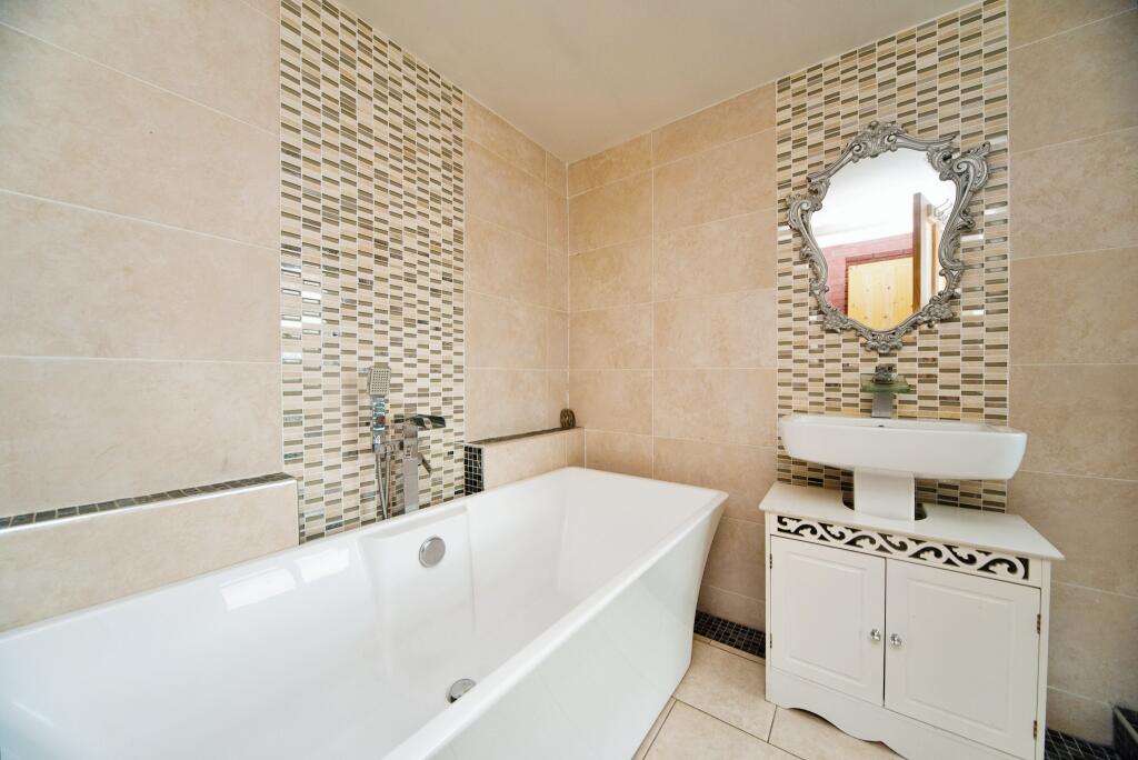 Additional image 6 of Lower Dicker, Hailsham, BN27