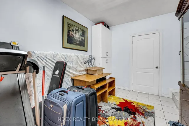 Additional image 12 of 23 Mandarin Cres