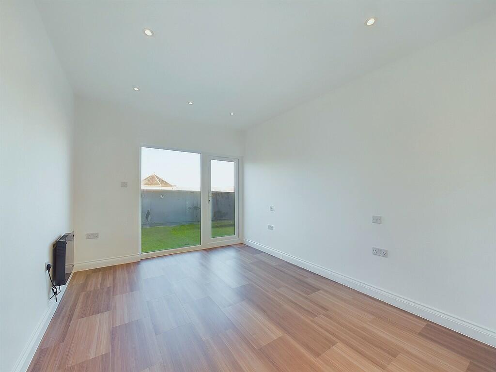 Additional image 10 of Oceanview Heights, Montague Place, Worthing, BN11 3FU
