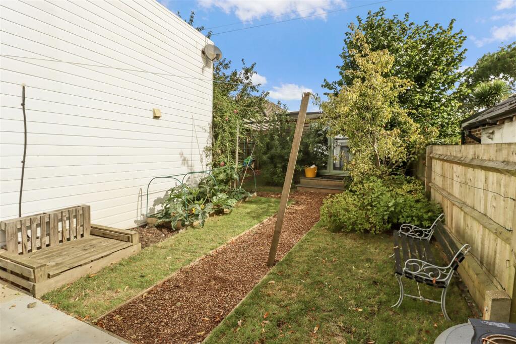 Additional image 18 of Ersham Road, Hailsham