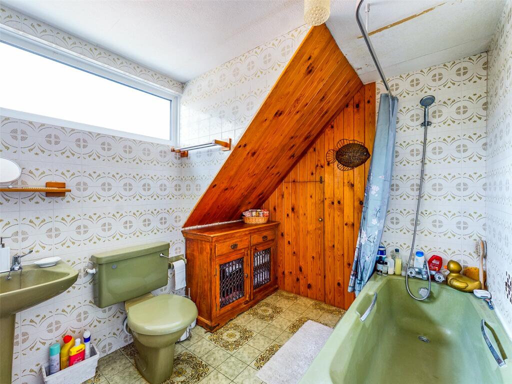 Additional image 20 of Waterford Gardens, Highcliffe, Christchurch, Dorset, BH23