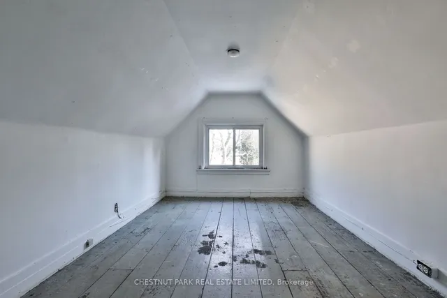 Additional image 11 of 67 Welland Ave