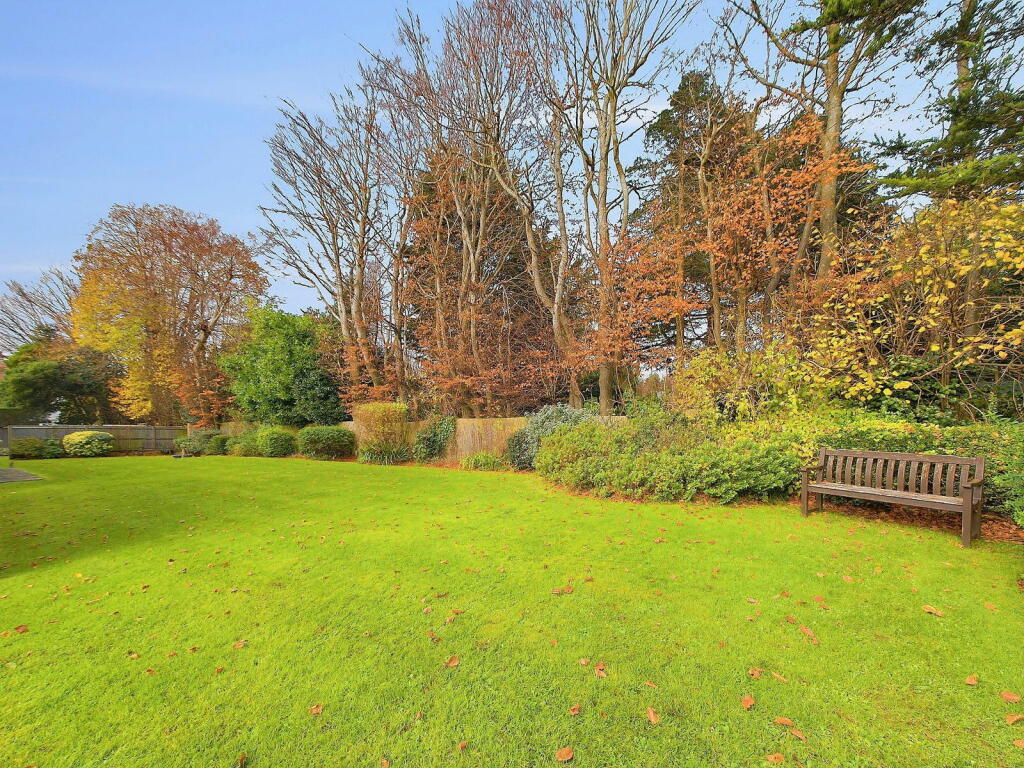 Additional image 13 of The Courtyard, Offington Lane, Worthing BN14 9RT