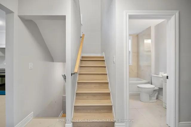 Additional image 10 of 1192 Leaside Rd