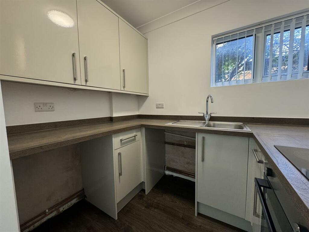 Additional image 7 of Clive Avenue, Worthing, BN12 4SQ