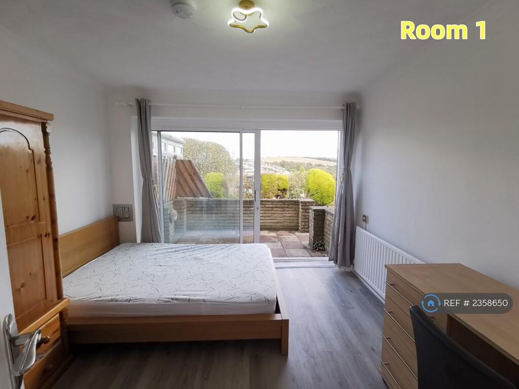 Additional image 21 of Jevington Drive, Brighton, BN2