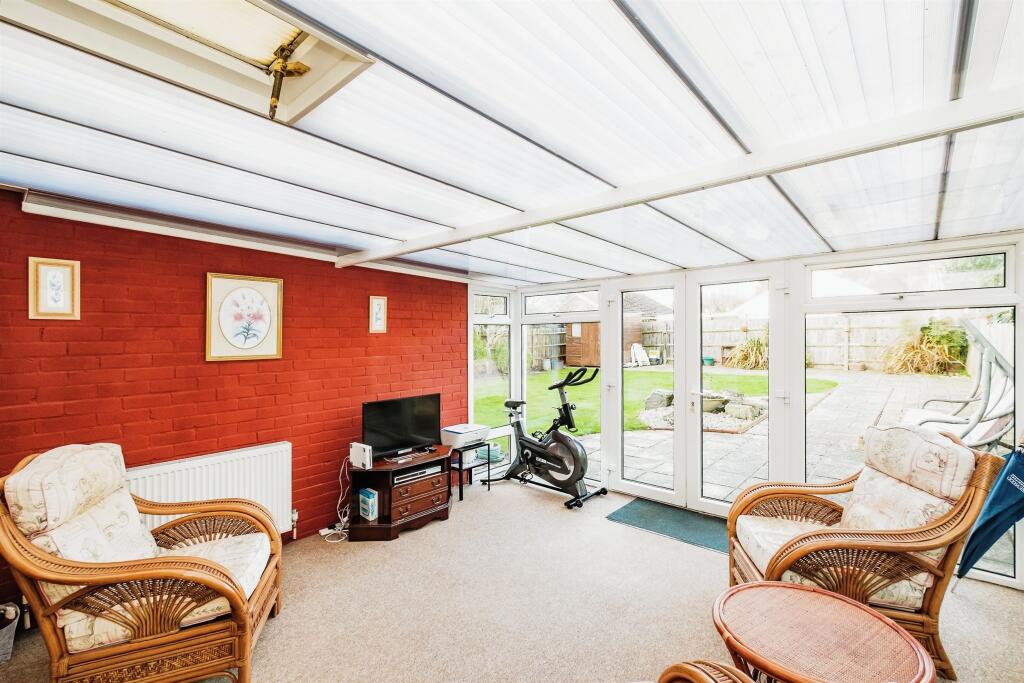 Additional image 6 of Fernhurst Drive, Goring-By-Sea, Worthing
