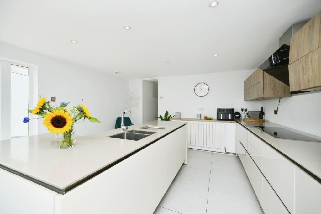 Additional image 16 of Lenham Avenue, Saltdean