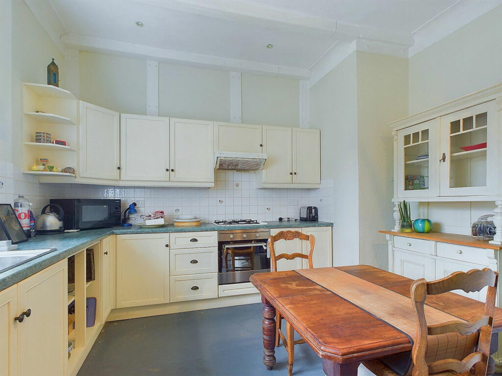 Additional image 5 of Greypoint House, The Square, Findon Village BN14 0TE