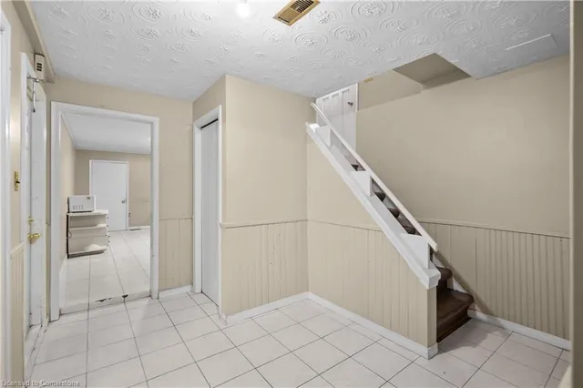 Additional image 23 of 243 Green Rd