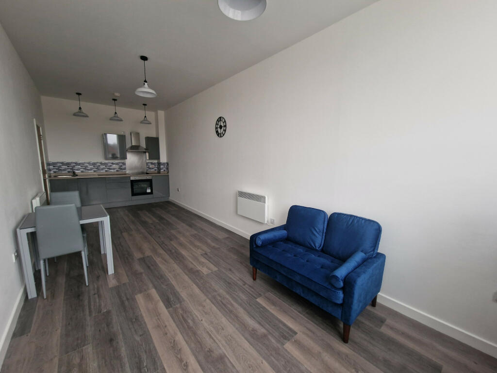 Additional image 3 of Card House, Bingley Road, Bradford, Yorkshire, BD9