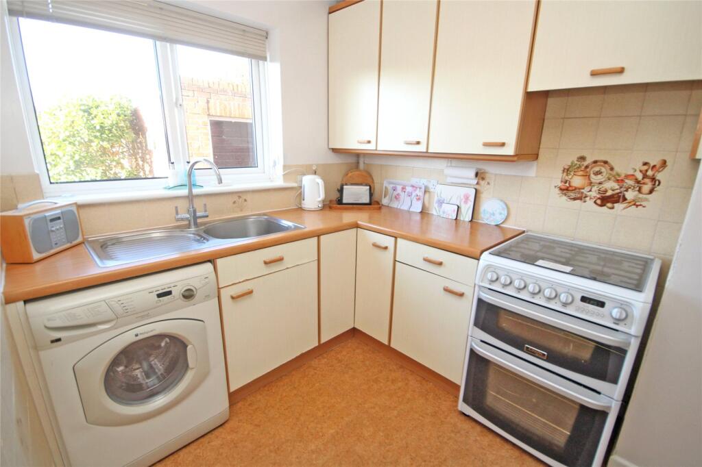 Additional image 6 of High Ridge Crescent, New Milton, Hampshire, BH25