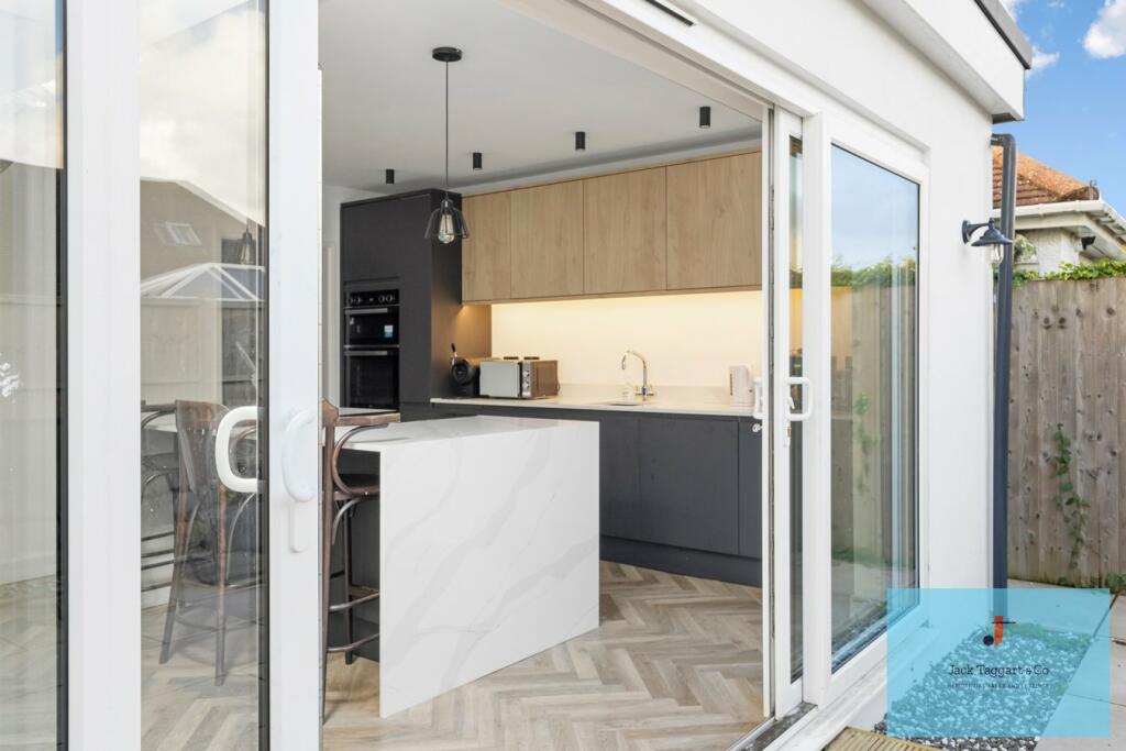 Additional image 9 of Hamilton Road, Lancing, BN15