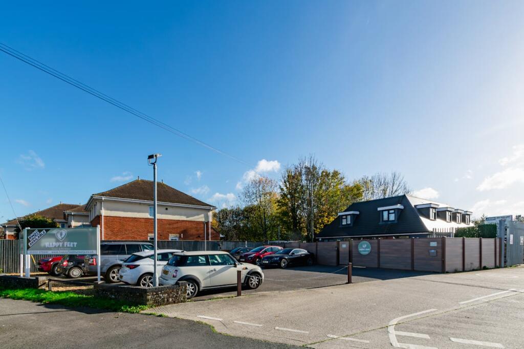 Additional image 6 of 120A-C Wimborne Road West, Wimborne, BH21 2DT