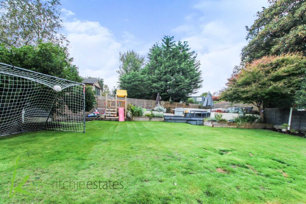 Additional image 24 of Oakwood Drive, Heaton