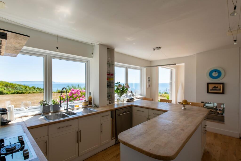 Additional image 7 of Rothesay Drive, Highcliffe, Christchurch, BH23