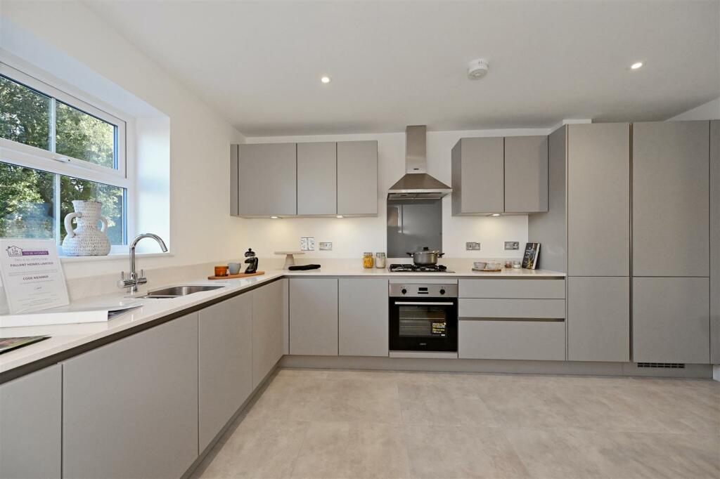 Additional image 22 of 8 The Steddles, Yapton