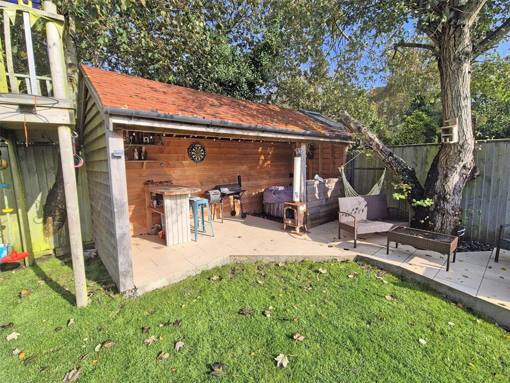 Additional image 3 of Gore Road, New Milton, Hampshire, BH25