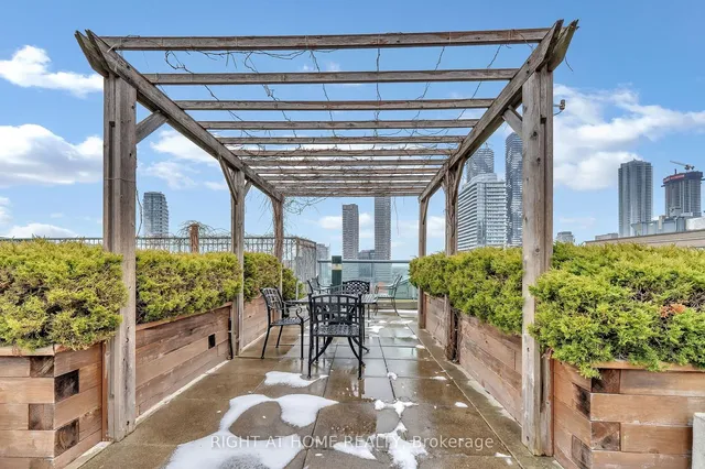 Additional image 27 of 109 Front St Unit 303