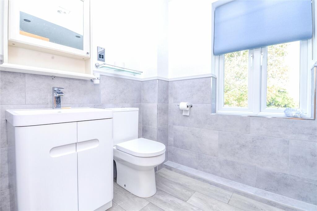 Additional image 21 of Barton Common Road, Barton On Sea, New Milton, Hampshire, BH25