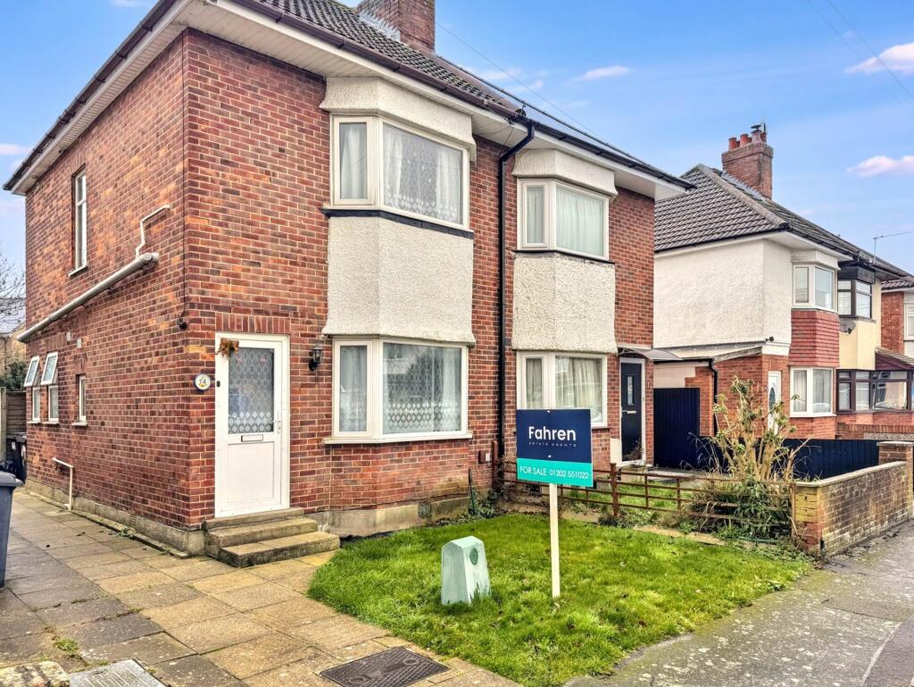 Cattistock Road, Bournemouth, Opposite Castle Point!