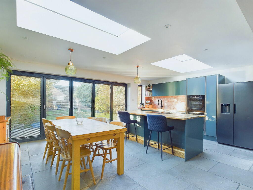 Additional image 30 of Loxwood Avenue, Worthing, BN14 7RF