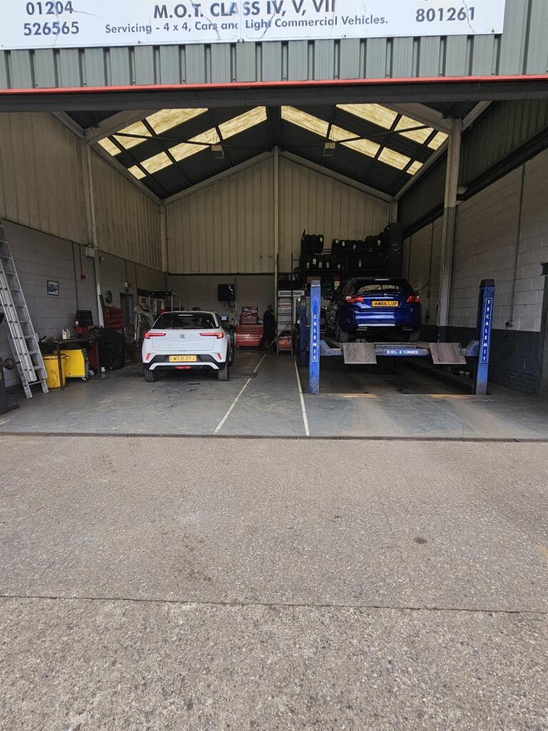 Additional image 5 of WELL ESTABLISHED FREEHOLD MOT AND SERVICE CENTRE - BOLTON, BL2 6BD, Bolton
