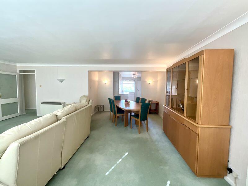 Additional image 4 of 26 Boscombe Cliff Road, Bournemouth