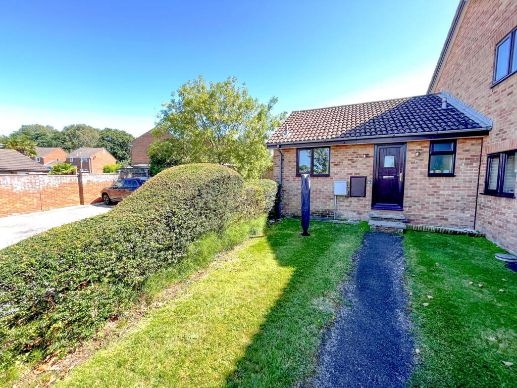 Godmanston Close, Poole, BH17 8BT
