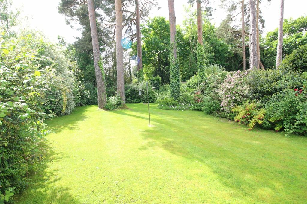 Additional image 2 of Linford Close, New Milton, Hampshire, BH25