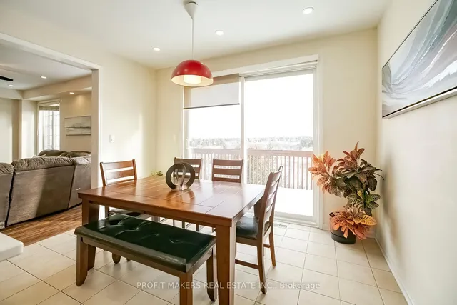 Additional image 13 of 16 Miracle Tr