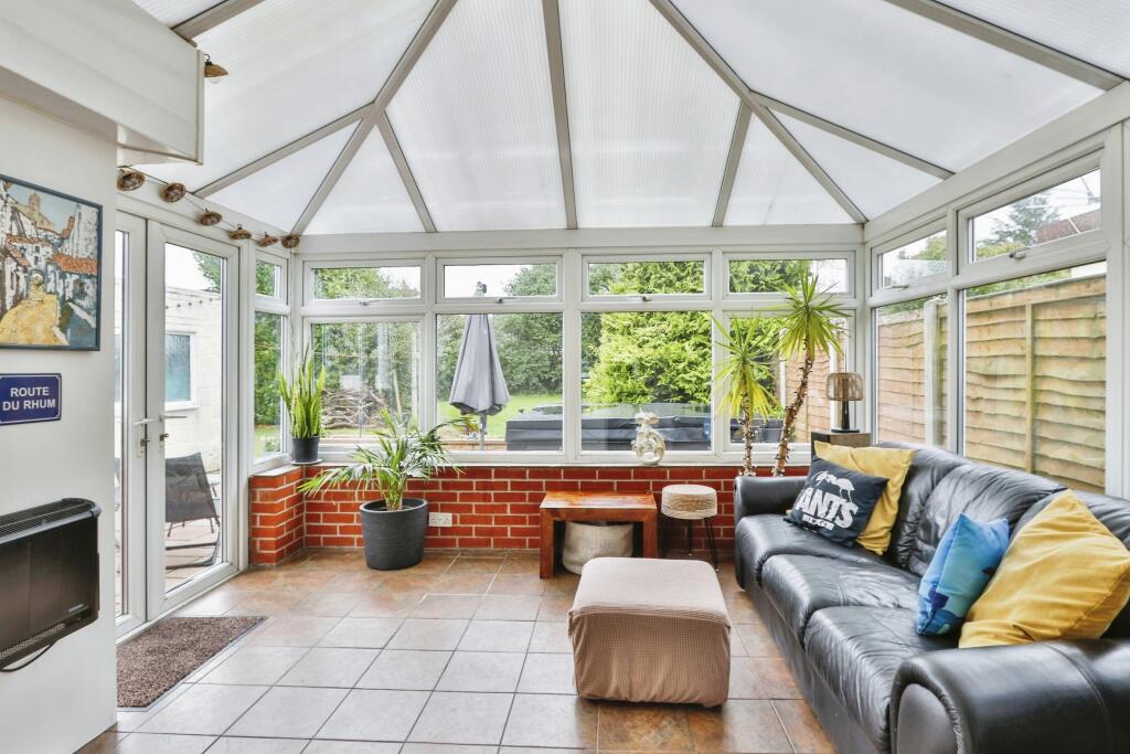 Additional image 8 of Mossley Avenue, Poole, BH12