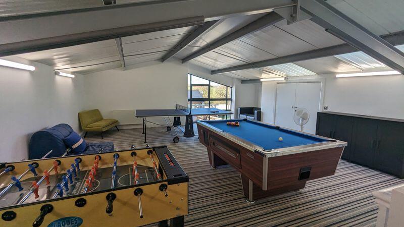 Additional image 46 of Woodyhyde Courtyard with Tennis Court and indoor Swimming Pool