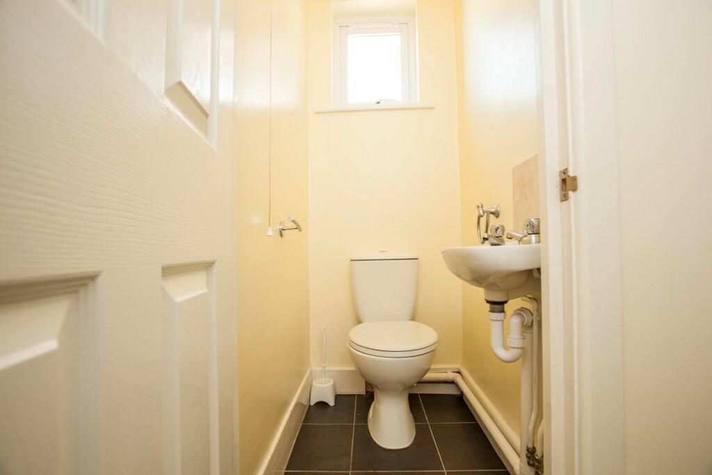 Additional image 8 of ALMA RD Winton Banks