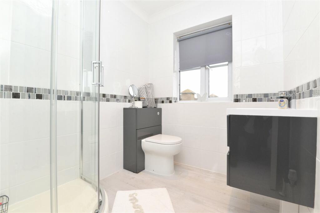 Additional image 9 of Barton Chase, First Marine Avenue, Barton on Sea, New Milton, BH25