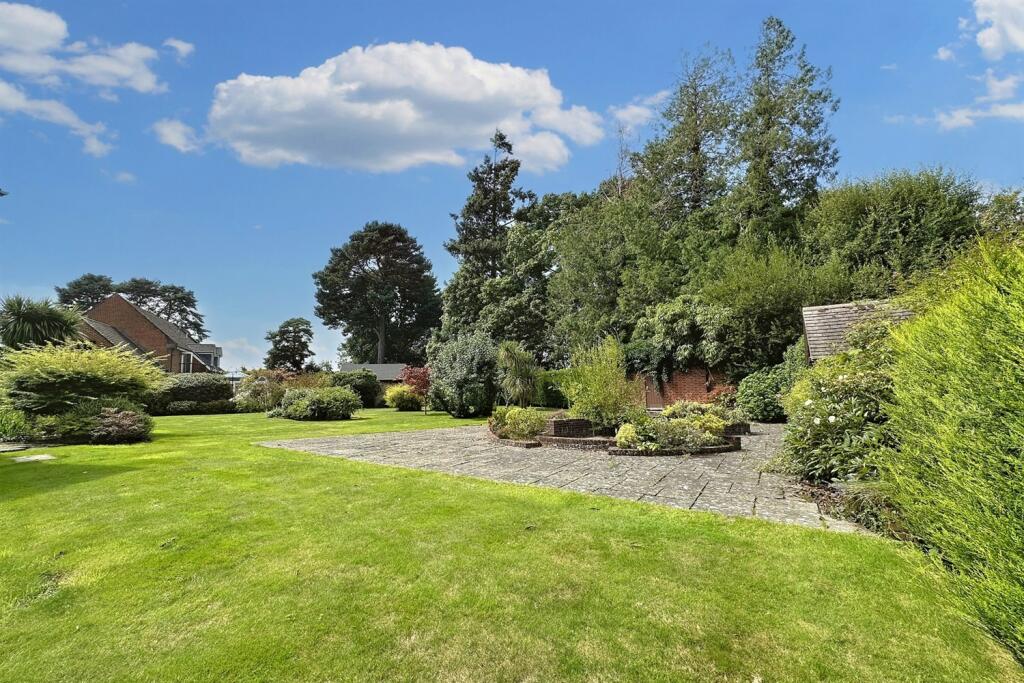 Additional image 18 of Ferndown