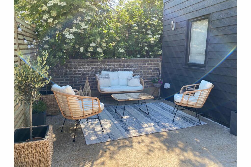 Additional image 33 of Upwick Road, Eastbourne, BN20