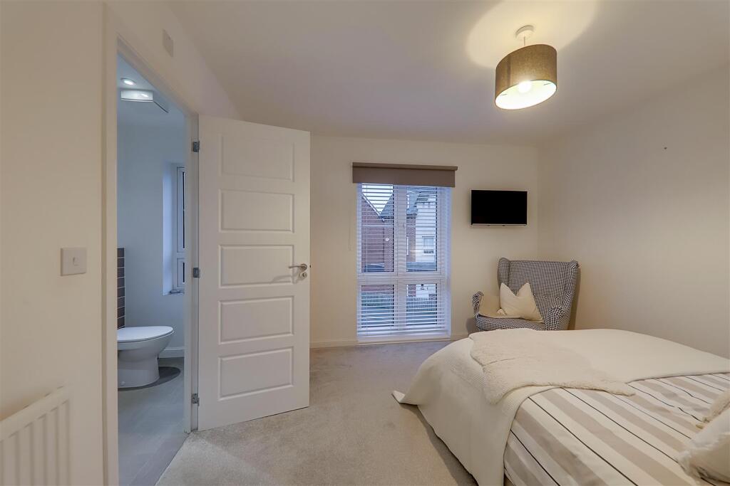 Additional image 11 of Cambrian Way, Worthing, BN13