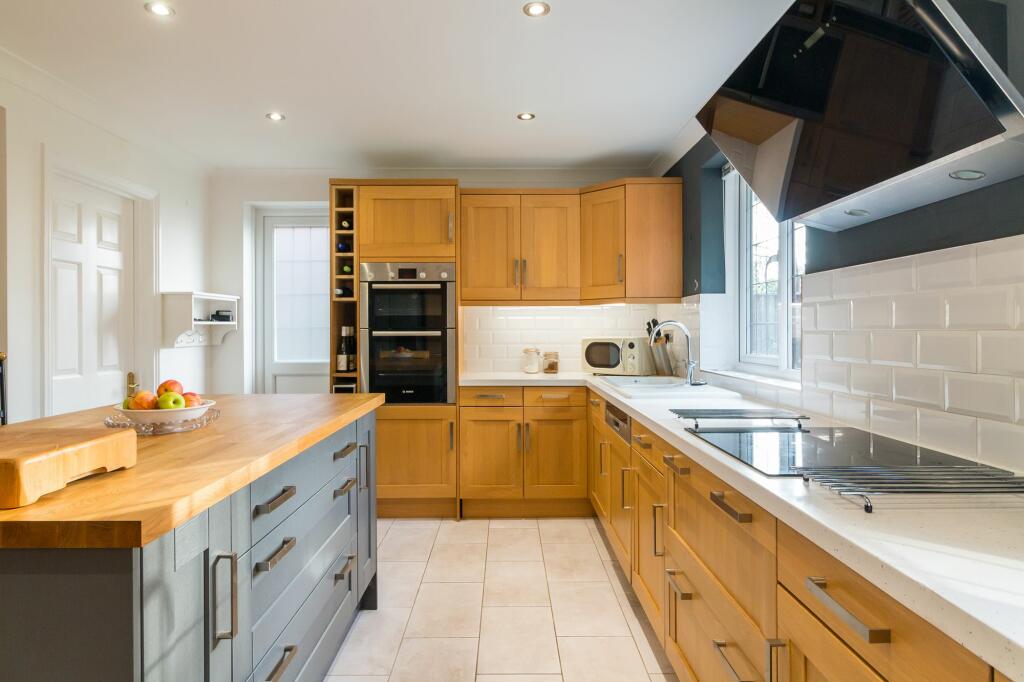 Additional image 4 of Evergreens, Lions Lane, Ashley Heath