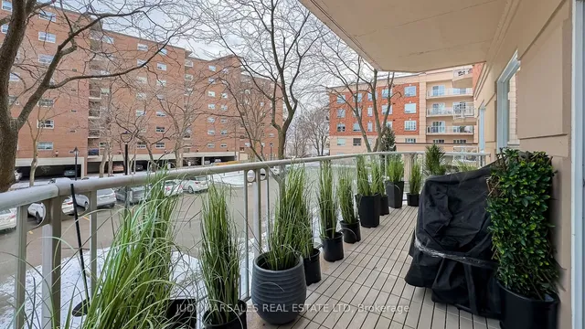 Additional image 17 of 5188 Lakeshore Rd Unit 210