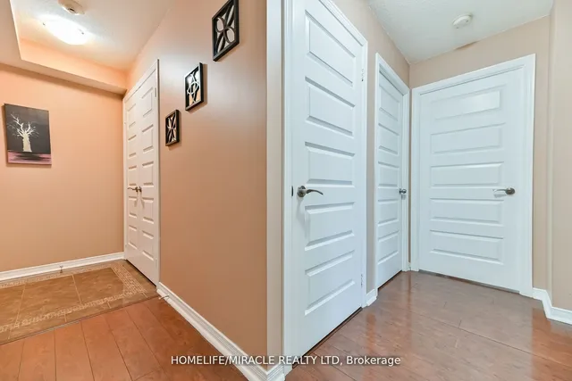 Additional image 9 of 215 Queen St Unit 709
