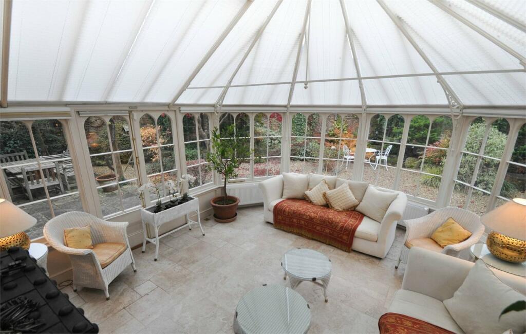 Additional image 4 of 17 Poole Road, WIMBORNE, BH21