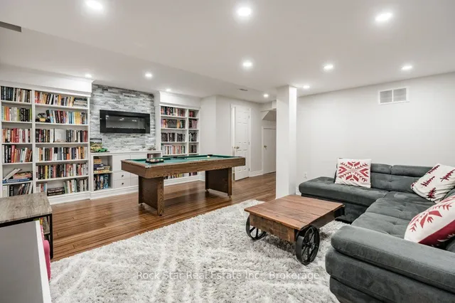 Additional image 24 of 70 Marina Point Cres