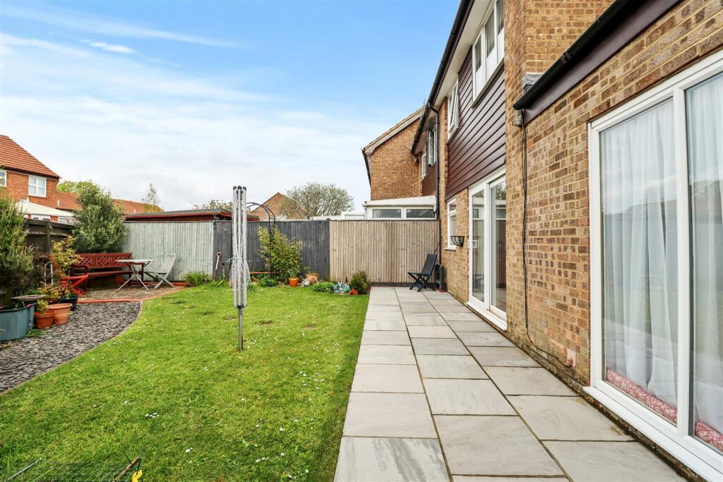 Additional image 20 of Leamland Walk, Hailsham