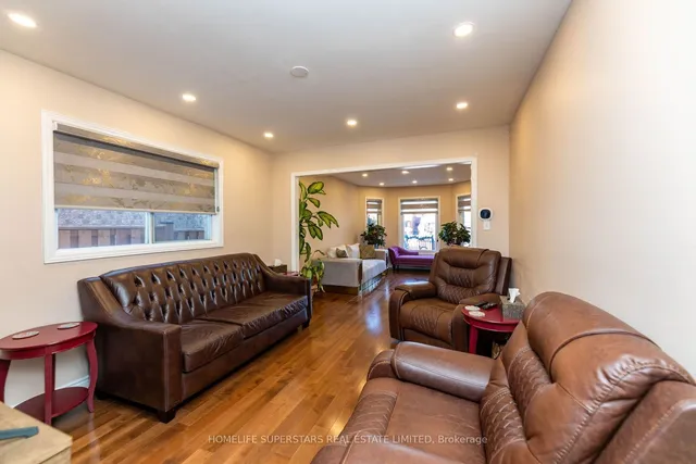 Additional image 10 of 39 Arborview Cres