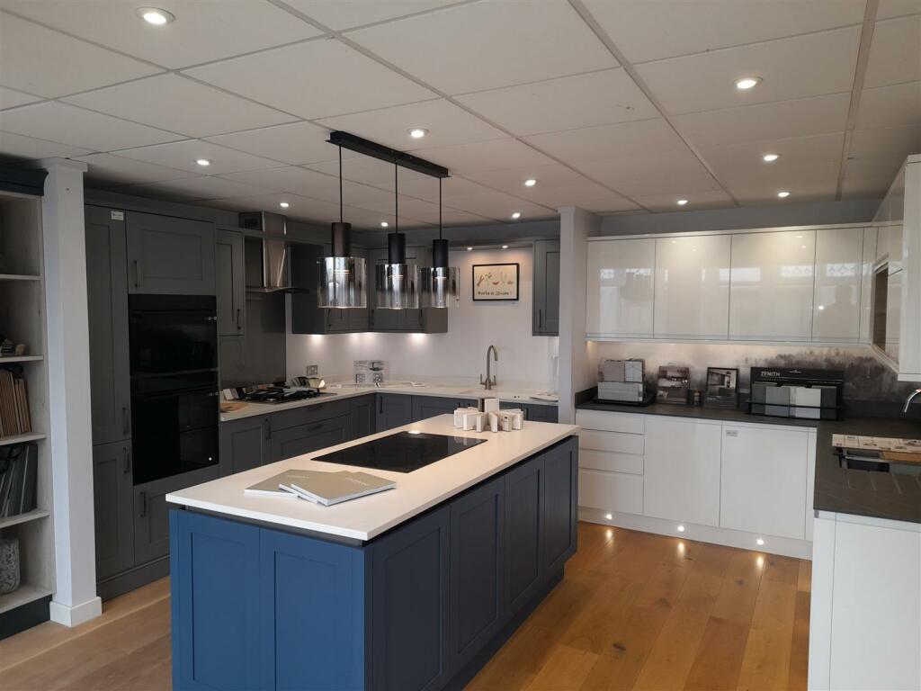 Additional image 3 of Mannings Heath Road, Poole