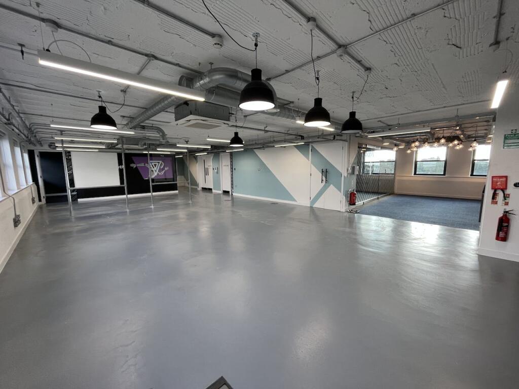 Additional image 9 of County Gates House, Poole Road, Poole, BH12 1AZ